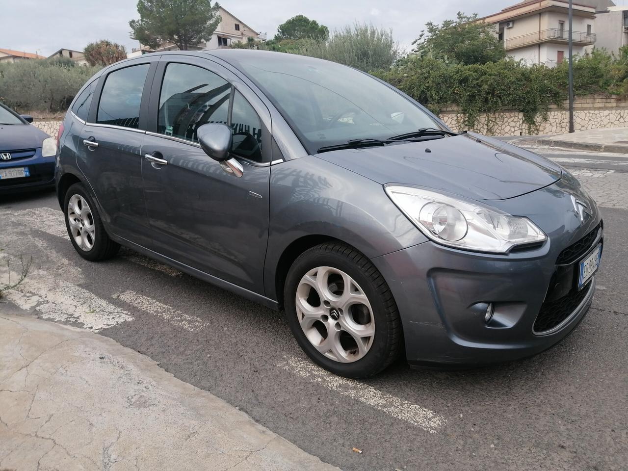 Citroen C3 2010 full optional