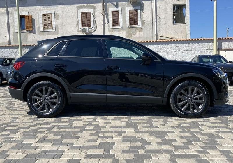 Audi Q3 Business 2.0 TDI 150CV S-Tronic 35