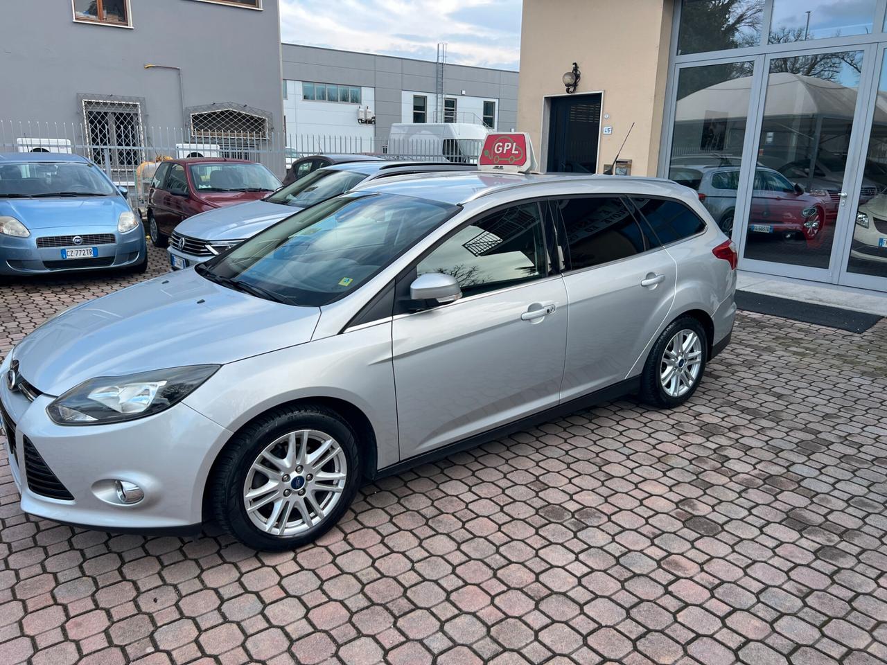 Ford Focus 1.6 120 CV GPL SW Titanium