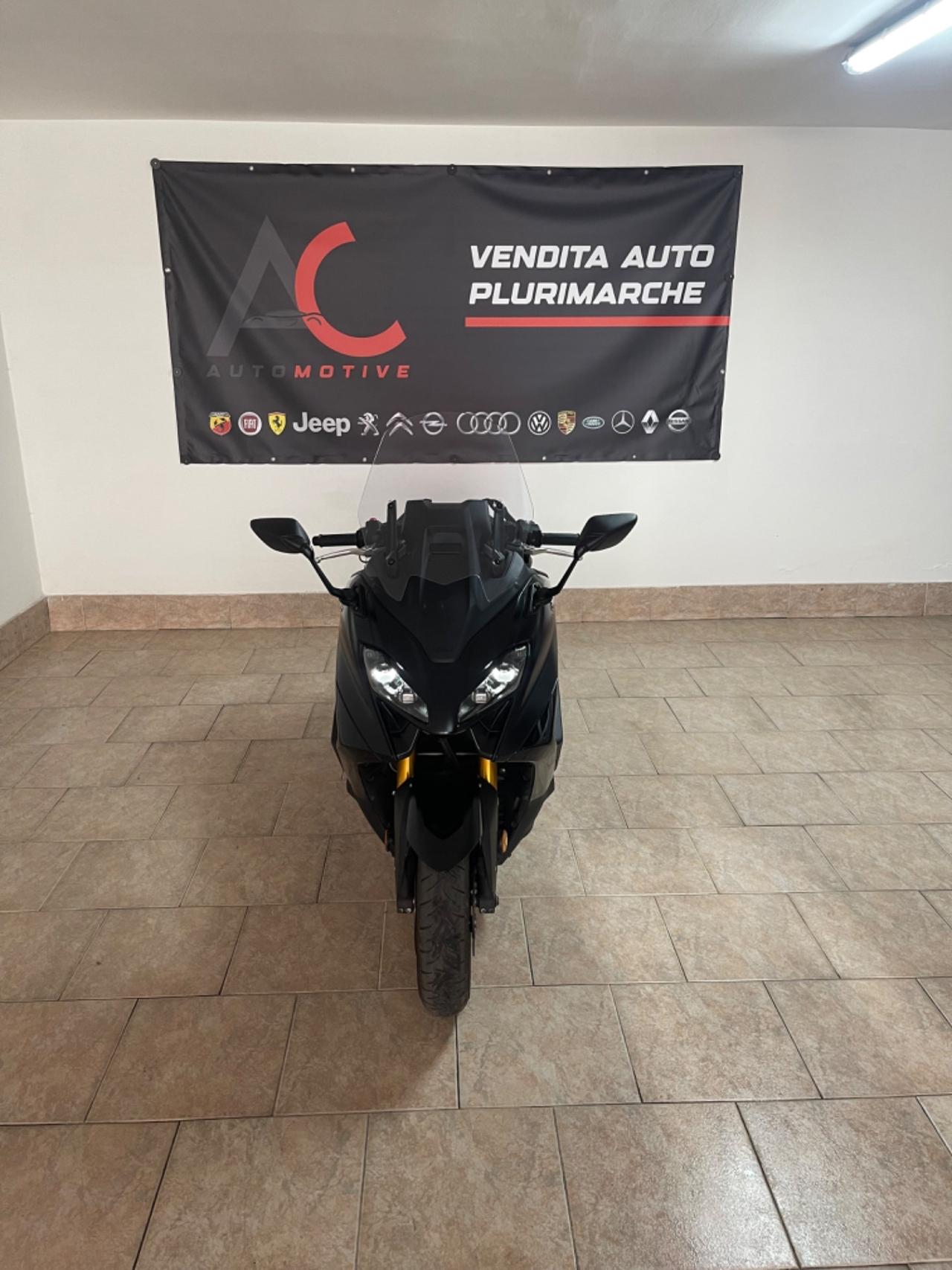 Yamaha TMAX 560 TECH-MAX
