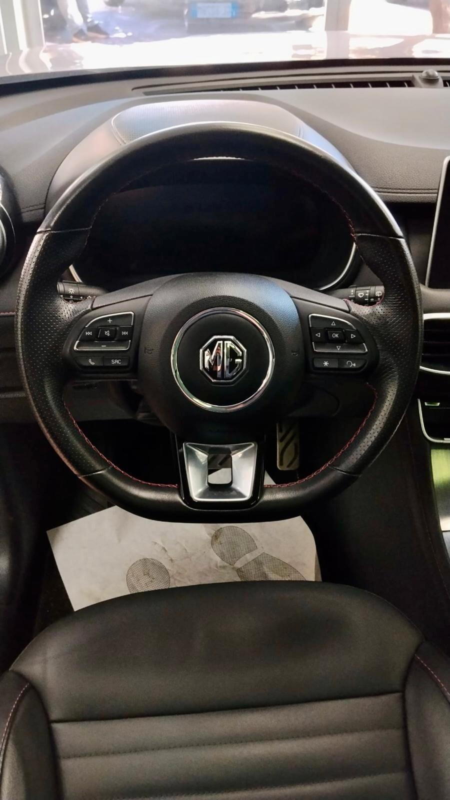 Mg EHS Plug-in Hybrid Luxury