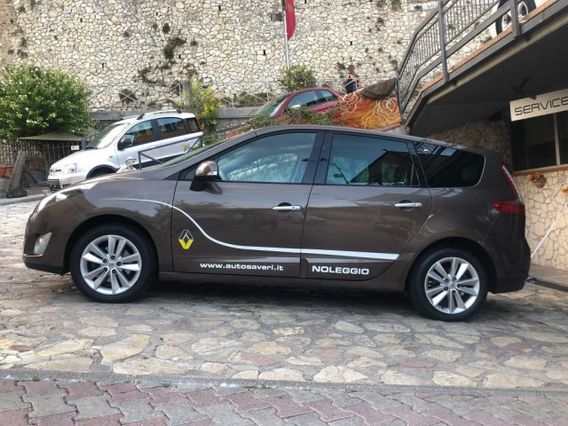 RENAULT Scenic 1.9 dCi 130CV Dynamique