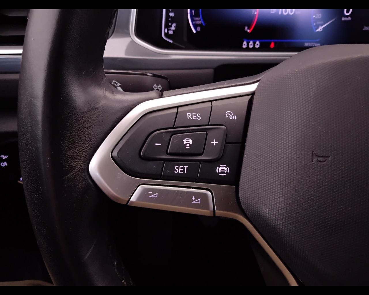 VOLKSWAGEN T-Roc 2022 - T-Roc 1.0 tsi Style 110cv