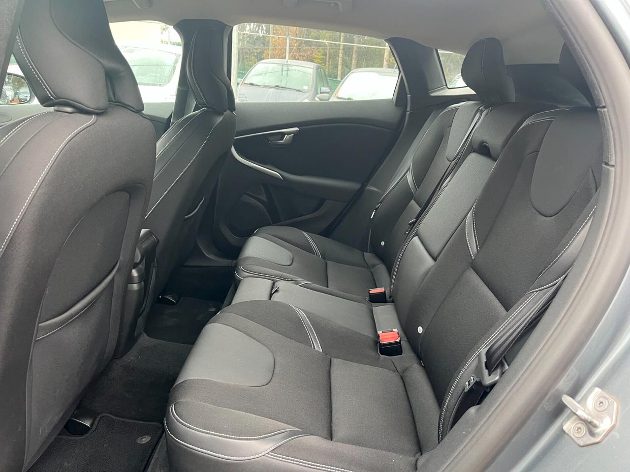 Volvo V40 D2 Business