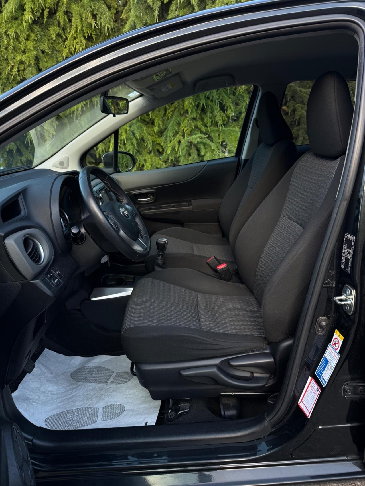 Toyota Yaris 1.4 D-4D 5 porte Lounge
