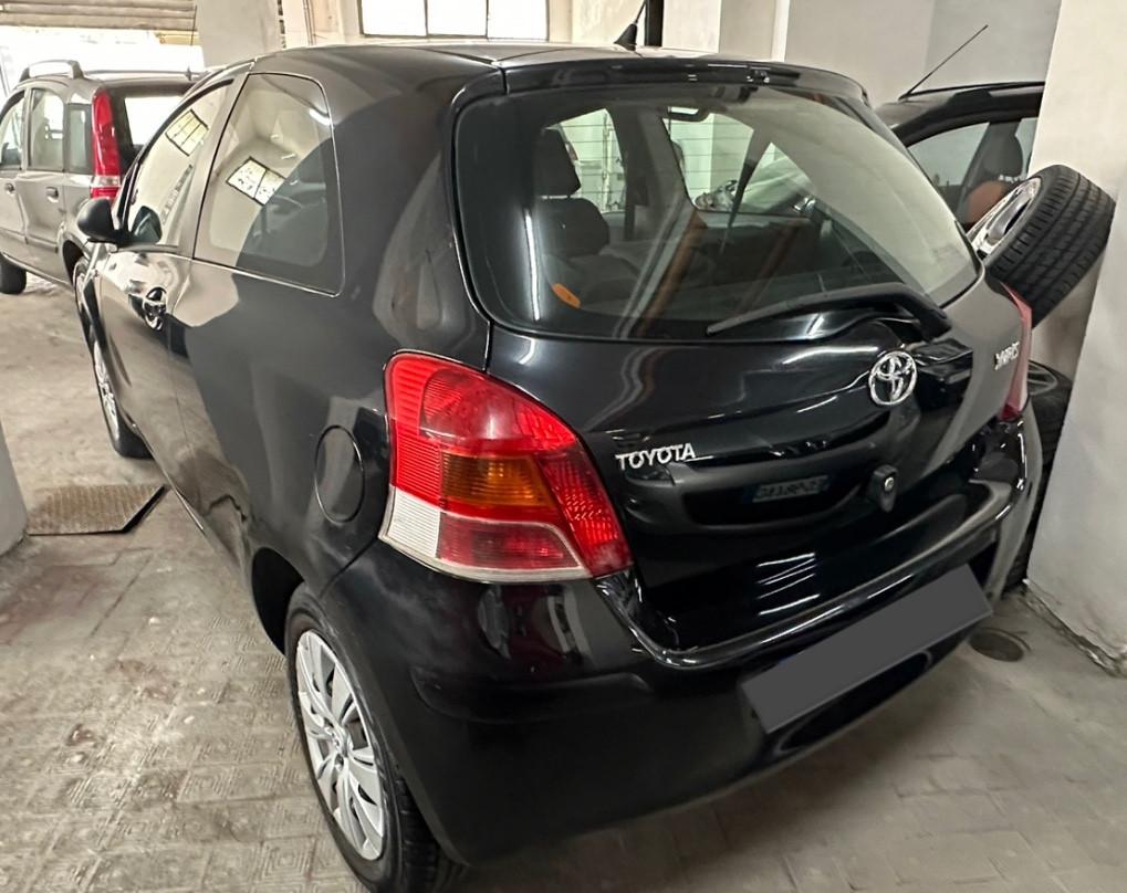 Toyota Yaris 1.0 3 porte RATE / FINANZIAMENTI