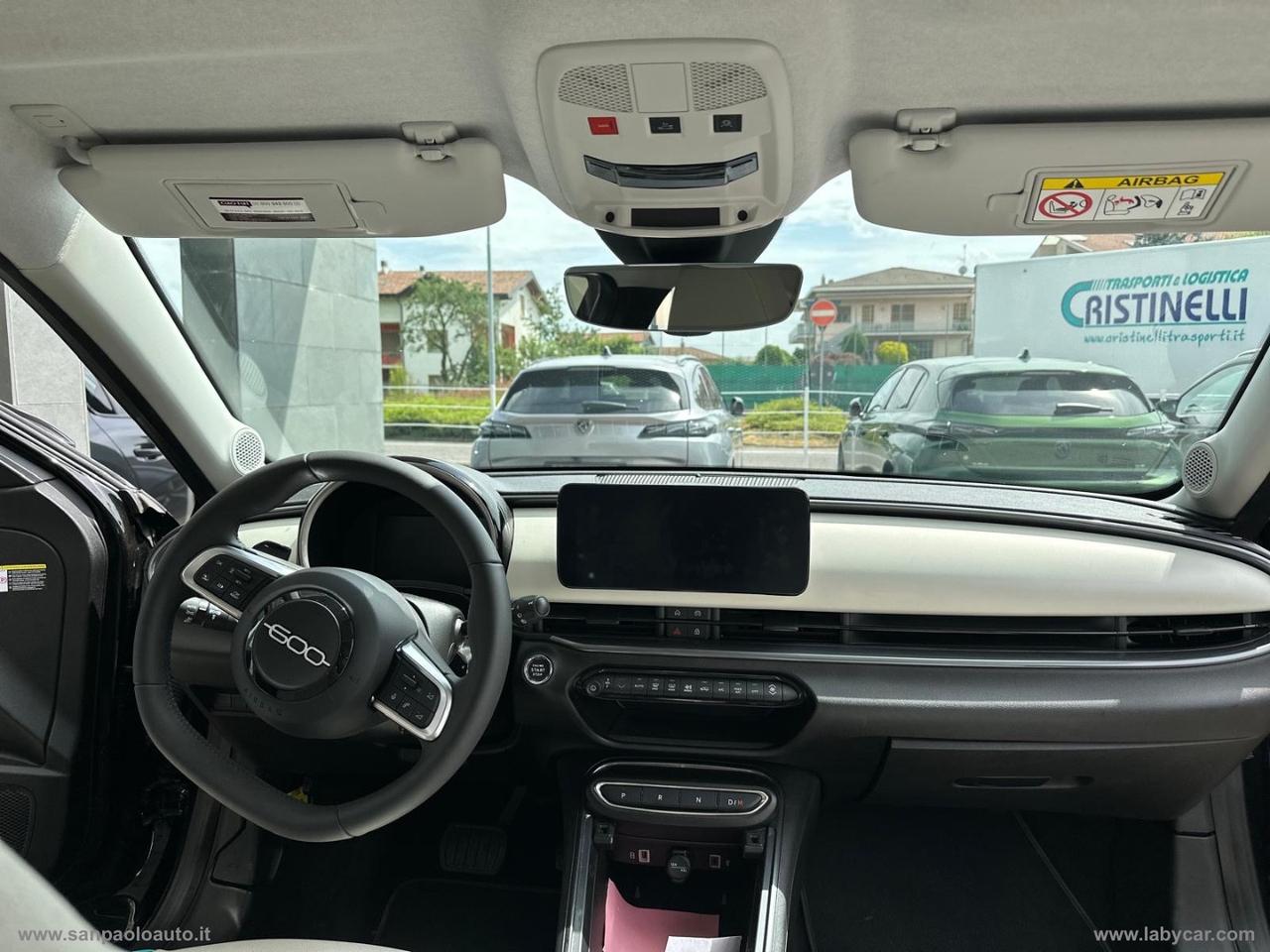 FIAT 600 Hybrid 110 CV DCT MHEV La Prima