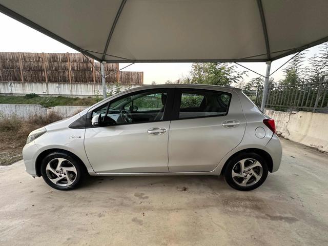 TOYOTA Yaris 1.5 Hybrid 5 porte Active AUTOMATICA PER NEOPATENT
