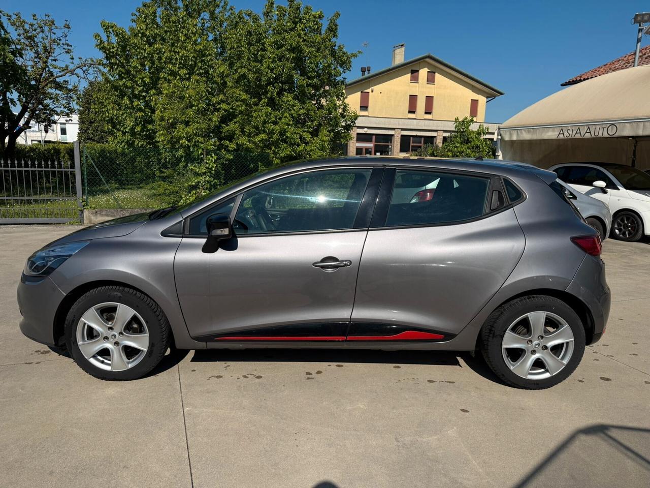 Renault Clio 1.5 dci DIESEL Live 75cv