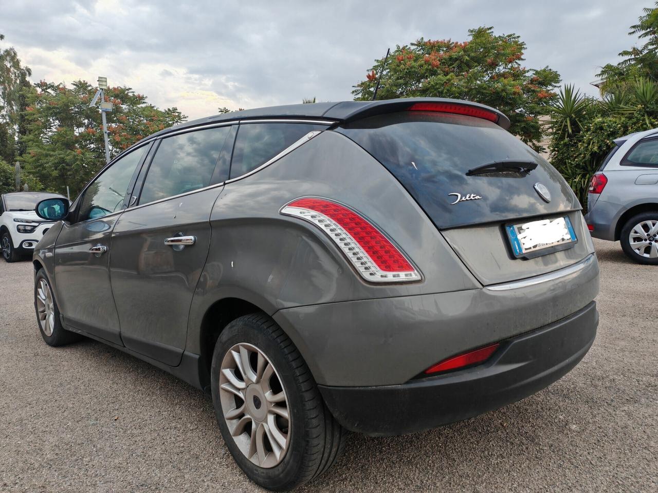 Lancia Delta 1.6 MJT Platino full optional 2010
