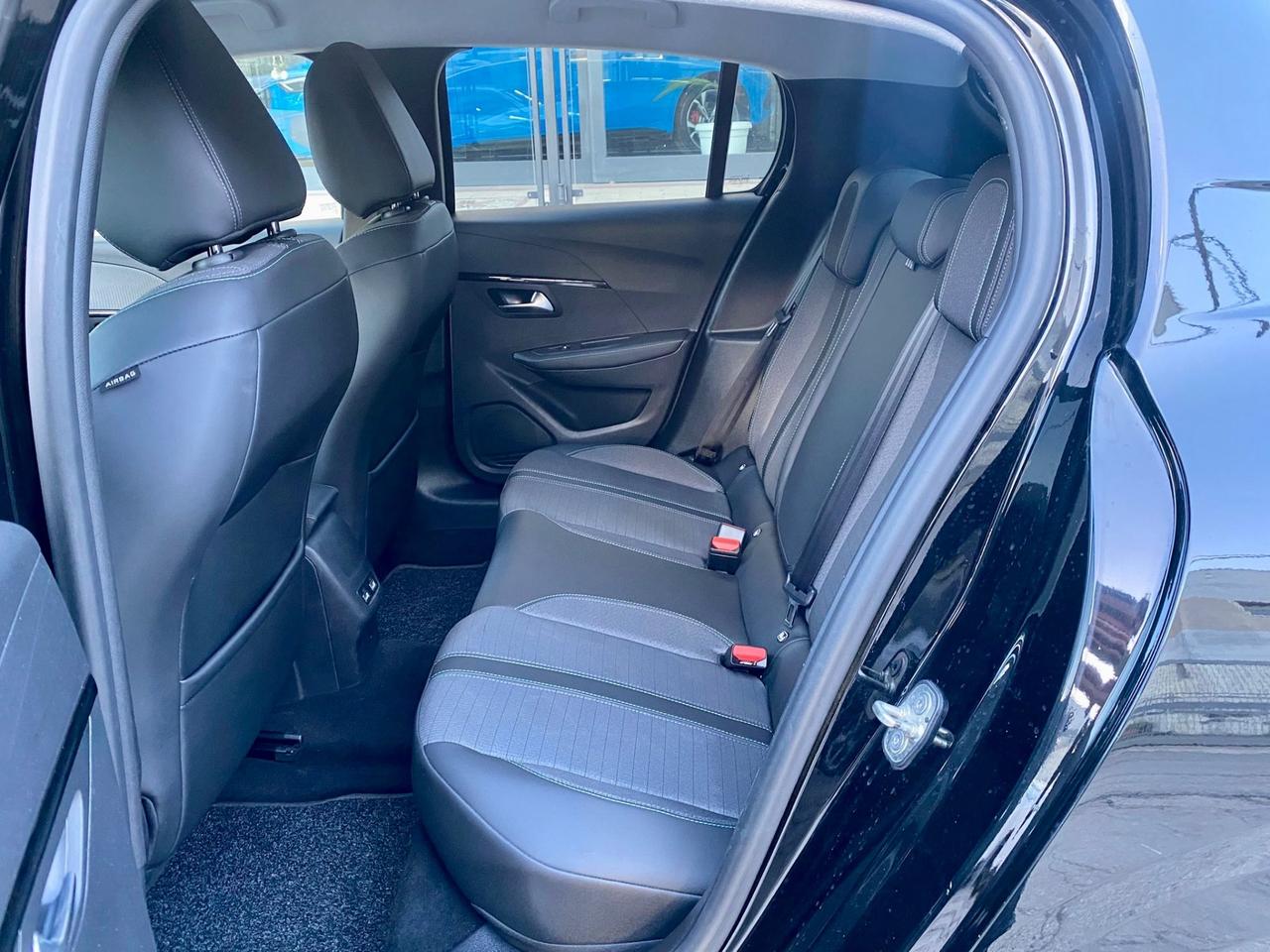 PEUGEOT 208 ALLURE PACK 1.5 102CV CAM Navy 21