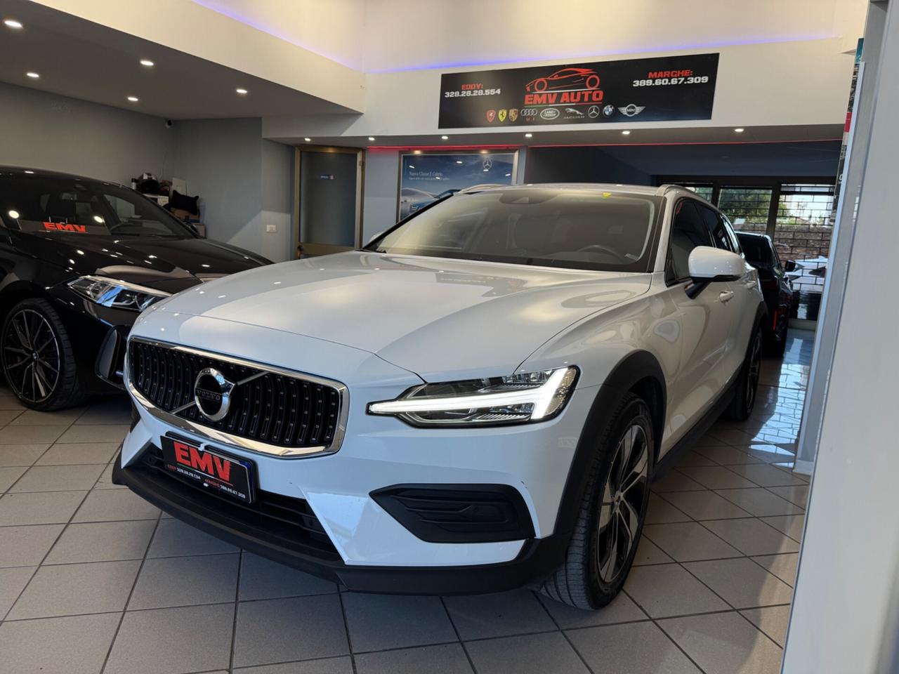 Volvo V60 Cross Country V60 Cross Country B4 (d) AWD automatico Ultimate