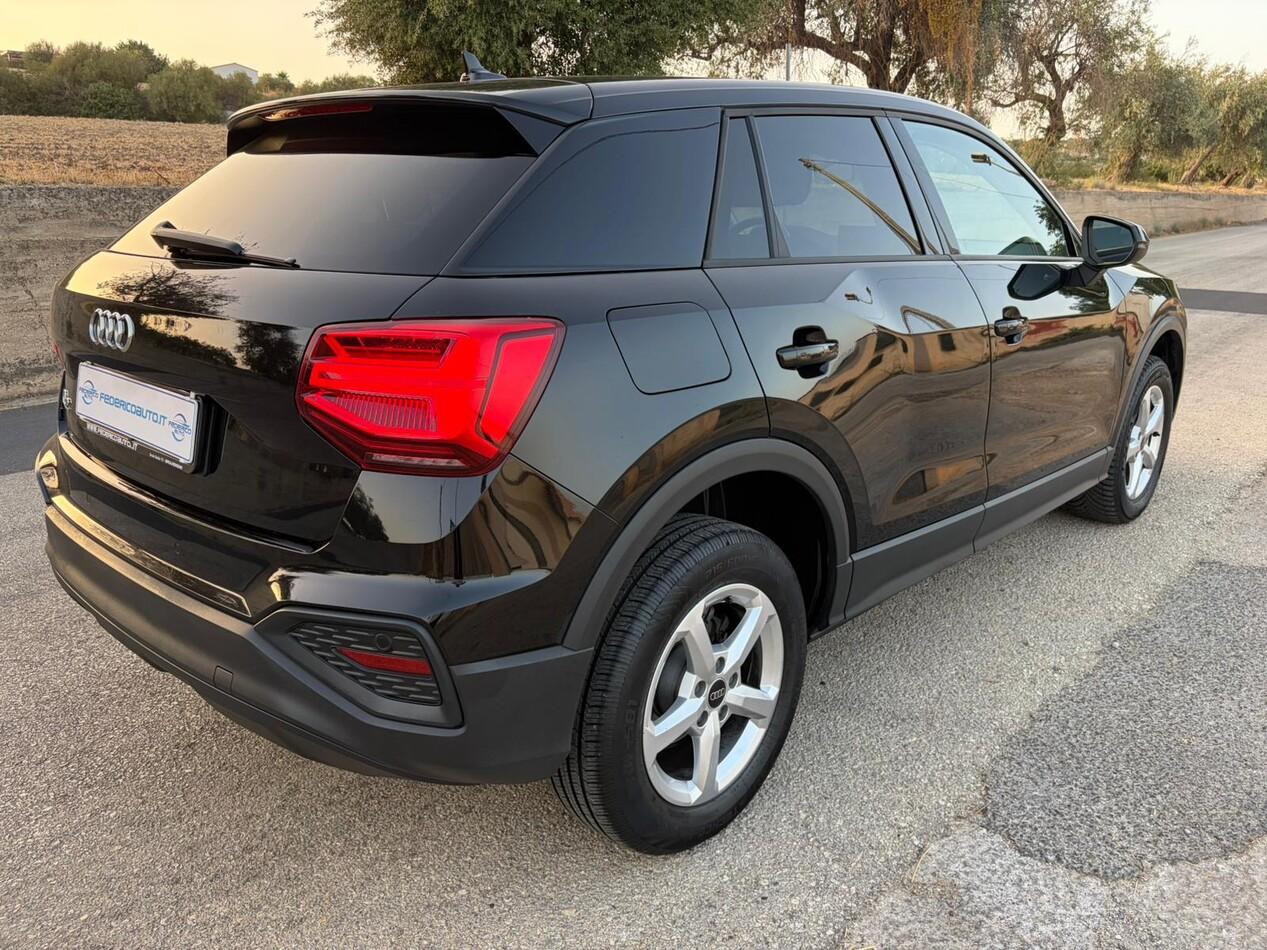 Audi Q2 35 2.0 tdi Business s-tronic