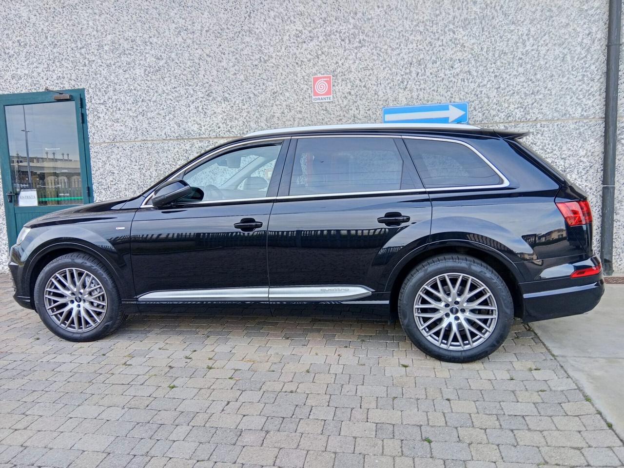 Audi Q7 3.0 TDI 272CV quattro tiptronic