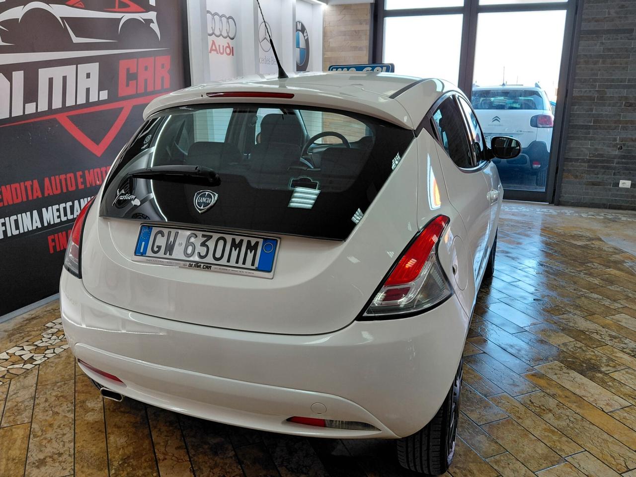Lancia Ypsilon 1.2 69 CV 5 porte GPL Ecochic