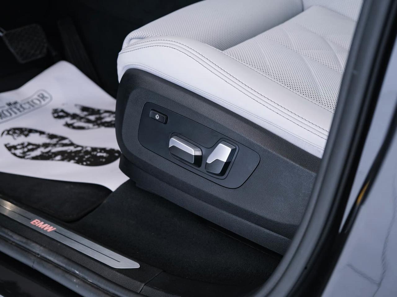 BMW X5 xdrive45e xLine auto - KM0 - IVA ESPOSTA