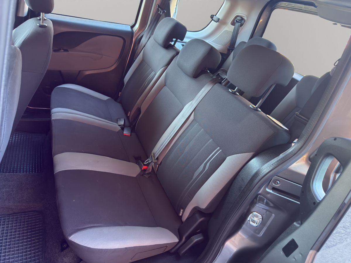 FIAT - DoblÃ² - 1.6 MJT 95 CV Lounge 7 POSTI