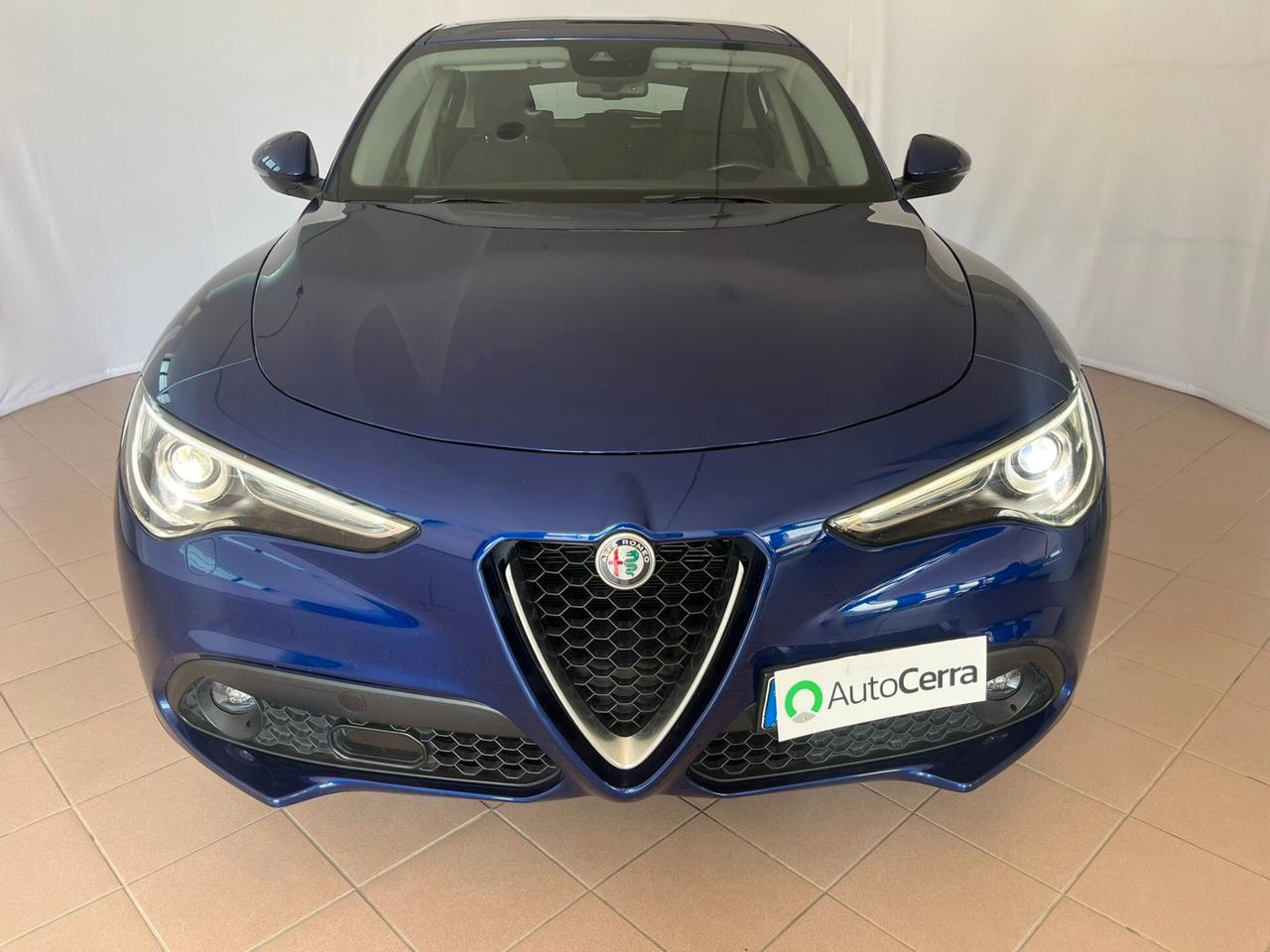 Alfa Romeo Stelvio 2.2 Turbodiesel 160 CV AT8 RWD Business ( Autocarro )
