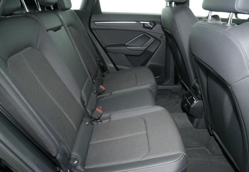 Audi Q3 Q3 35 TFSI S tronic S line edition 19" Camera