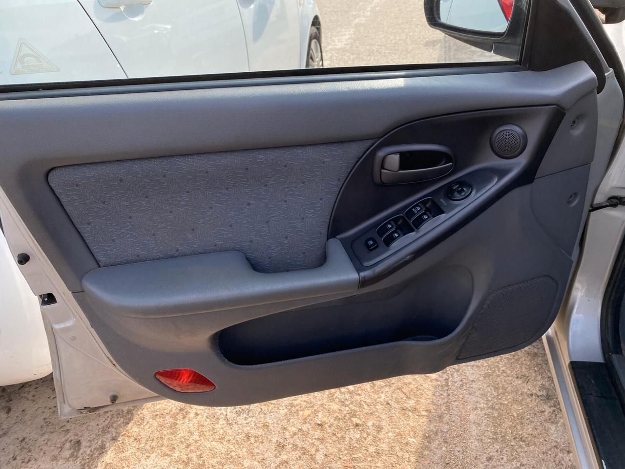 Hyundai Elantra 2.0 DIESEL PAGAMENTO RATEALE