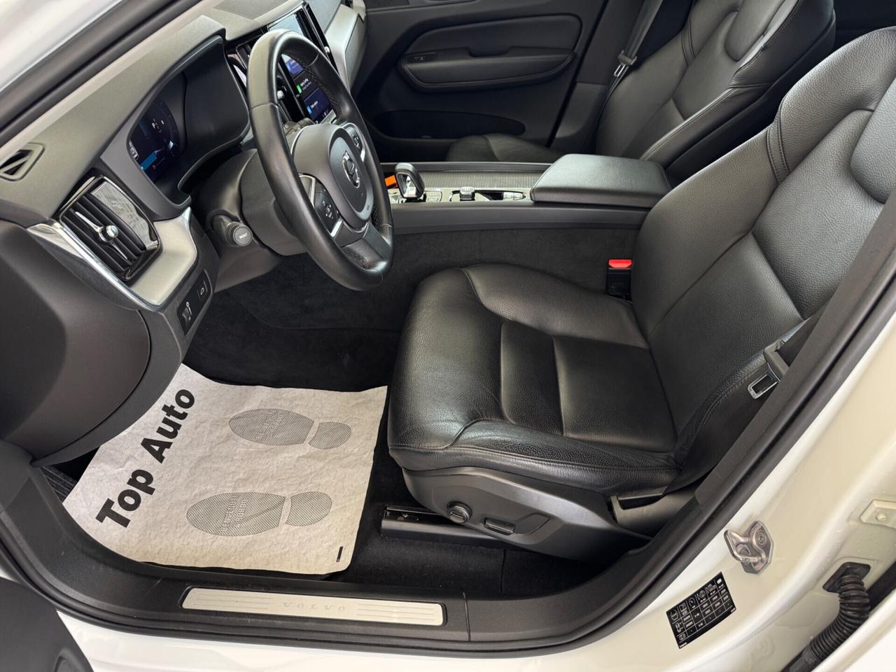 VOLVO XC60 B4 AWD MILD HYBRID MOMENTUM - 2021