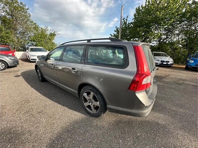 Volvo V70 2.4 D Momentum