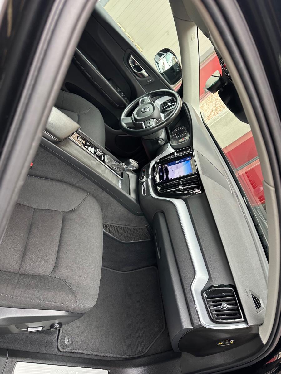 VOLVO - XC60 - D4 Geartronic Momentum Pro