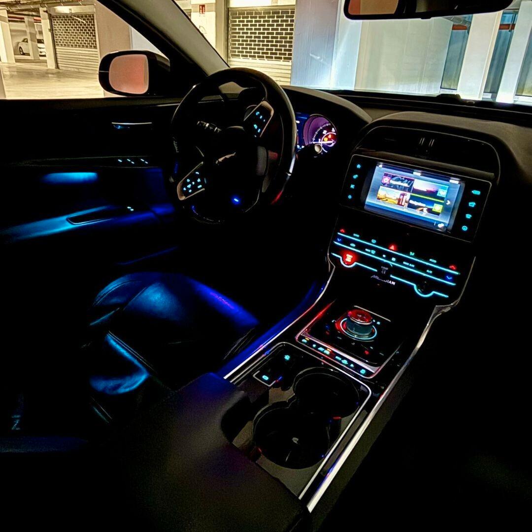 Jaguar XE 2.0 D Turbo aut. Pure **GARANZIA MOTORE**