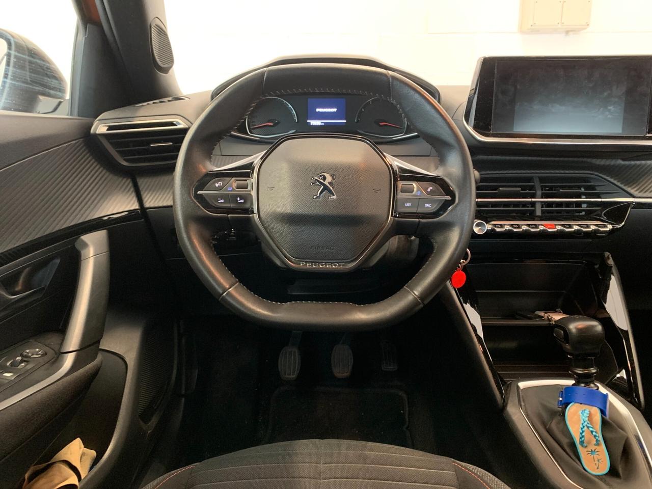 Peugeot 2008 PureTech 100 S&S Allure