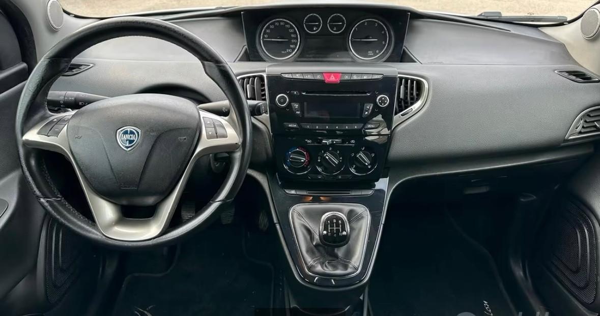 Lancia Ypsilon 1.2 / FINANZIAMENTI /RATE
