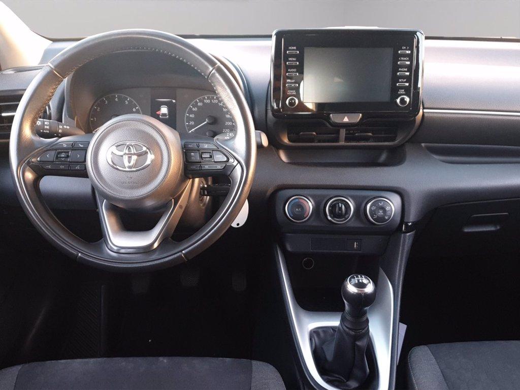 TOYOTA Yaris 1.0 active del 2023