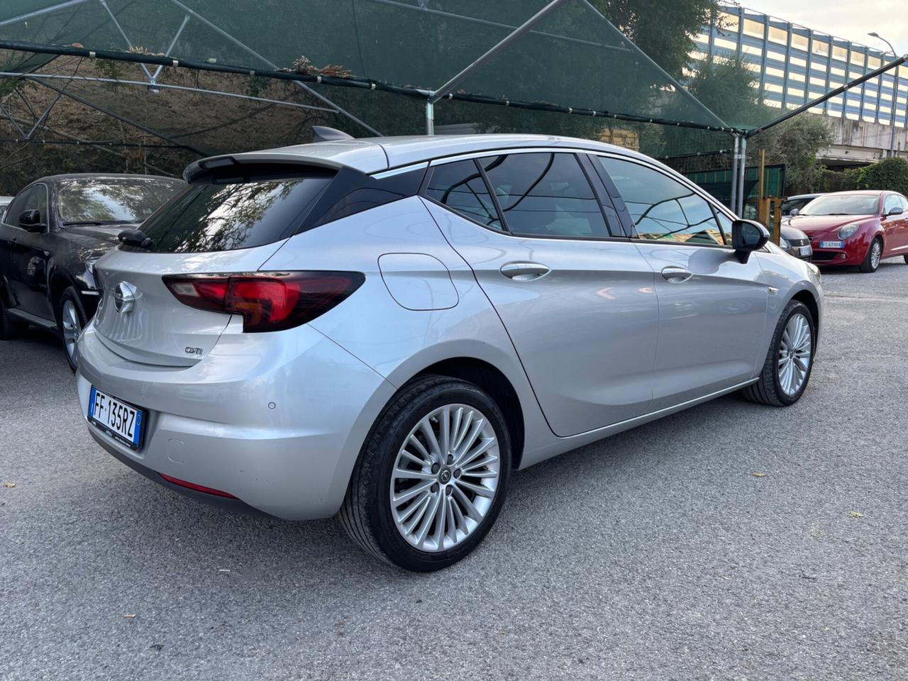 Opel Astra 1.6 CDTi 110CV 5 porte Innovation OK NEOPATENTATI