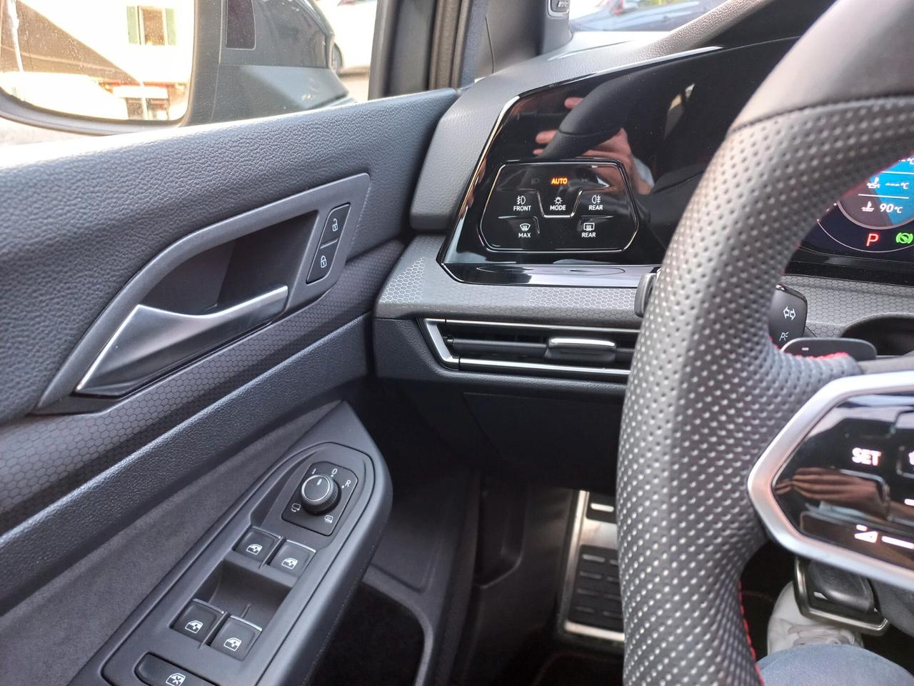 Volkswagen Golf GTI Golf 2.0 TSI GTI DSG