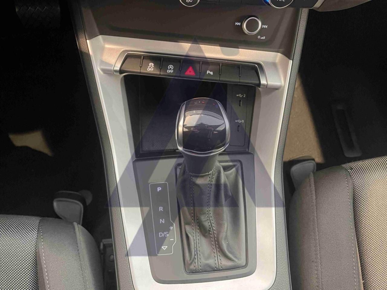 Audi Q3 35 TDI S tronic Business Advanced