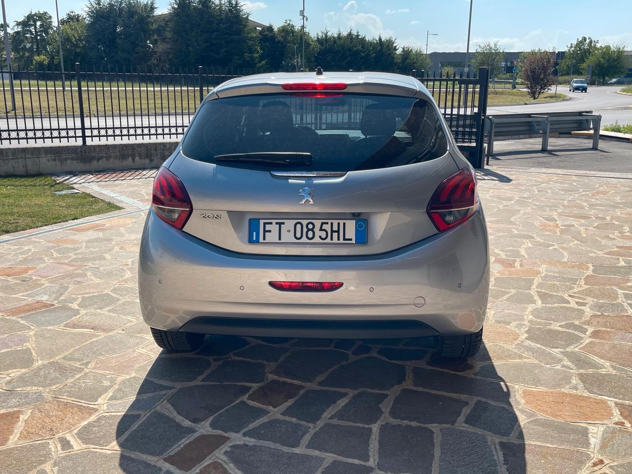 Peugeot 208 PureTech Turbo 110 EAT6 S&S 5 porte Allure
