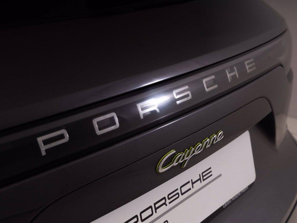 PORSCHE Cayenne 3.0 V6 E-Hybrid del 2019