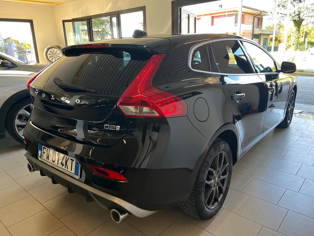 Volvo V40 D2 R-design