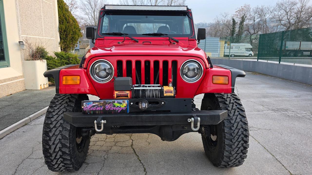 Jeep Wrangler Ponti patrol omologata aria condizionata