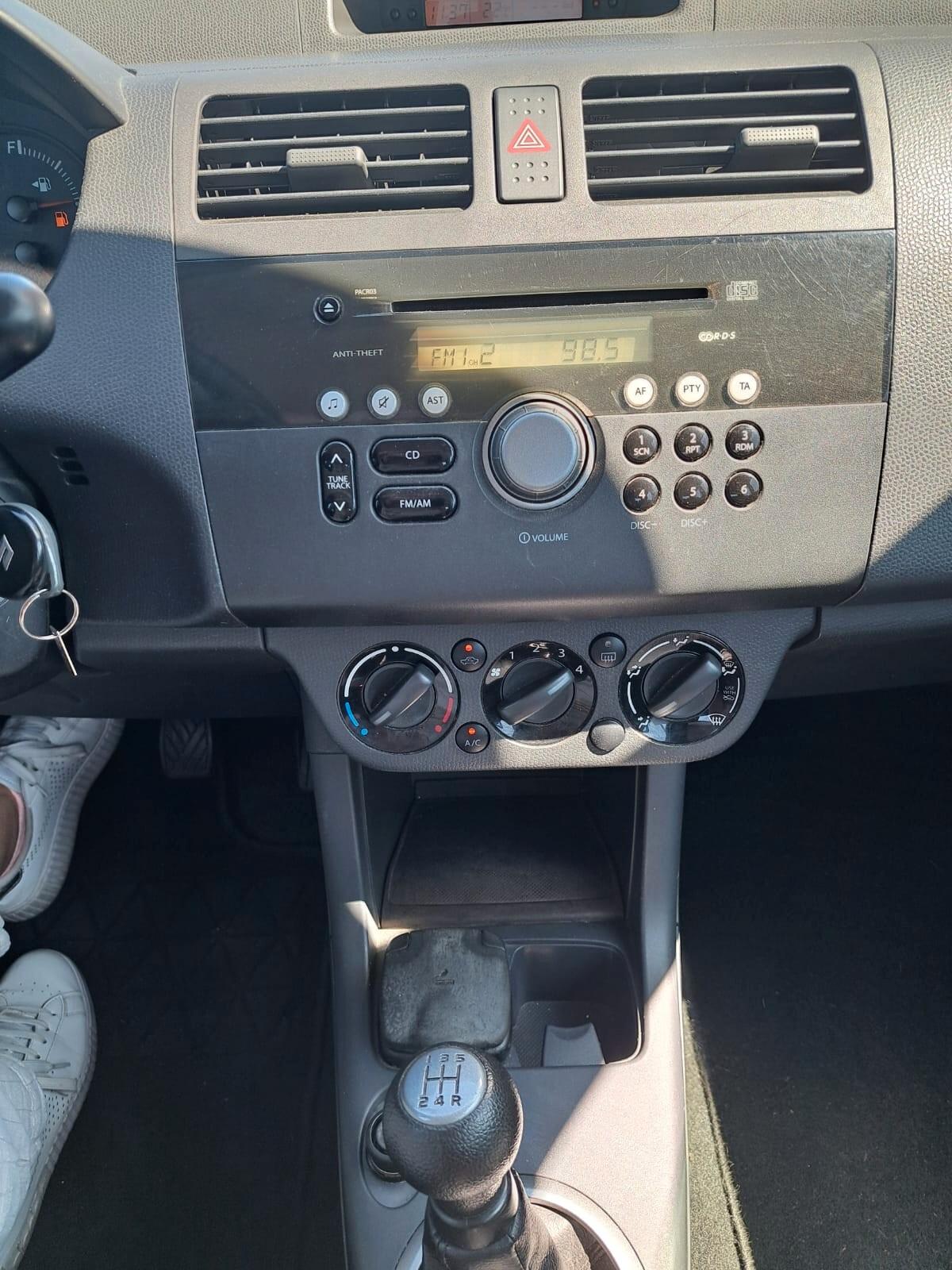 Suzuki Swift 1.3 5p. GLX