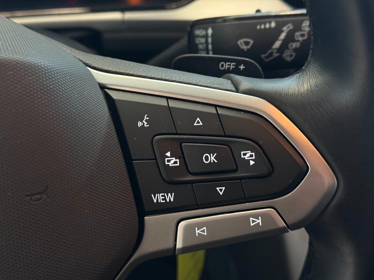 WOLKSWAGEN T-ROC 1.5cc 150Cv R-Line *IVA* WRAPPATO