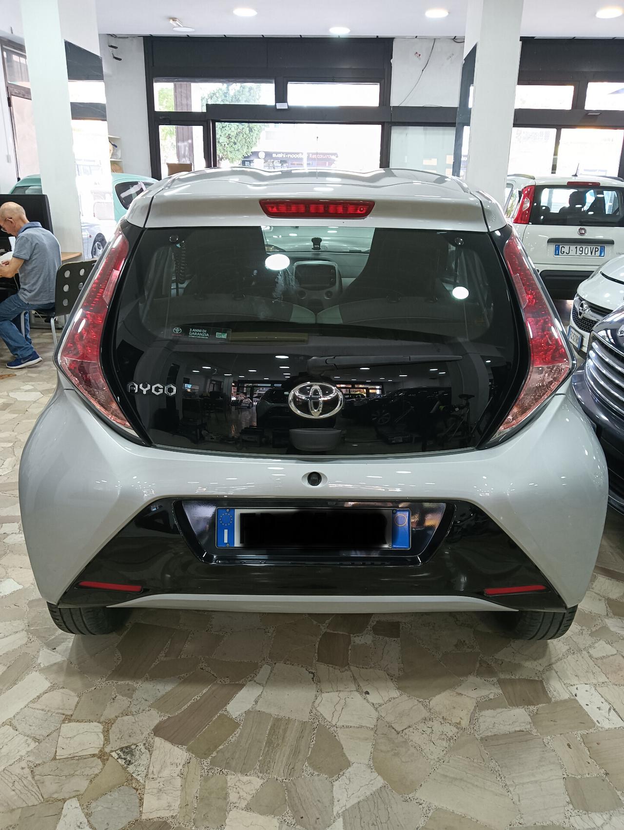 Toyota Aygo 1.0 VVT-i 72 CV 5 porte x-trend MMT