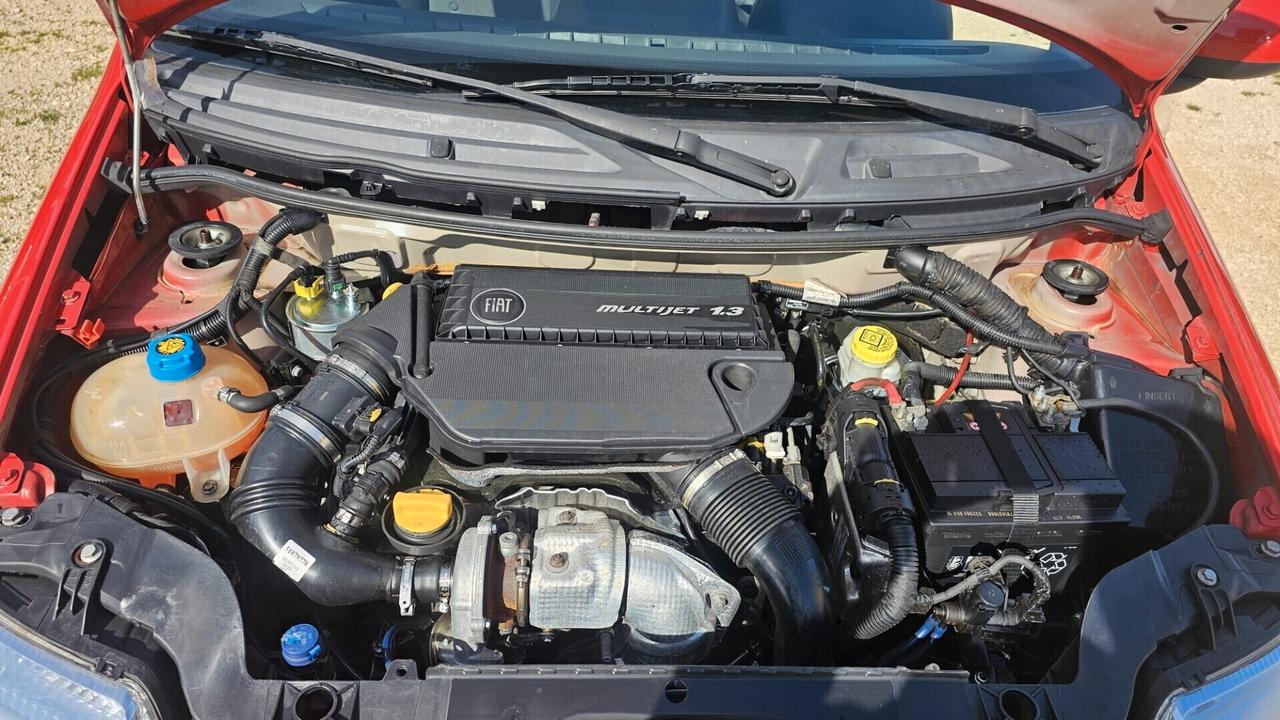 FIAT PANDA 1.3 JTD 75 CV 2012 Dynamic E5 € 3.900,00 ADATTA X NEO PATENTATI