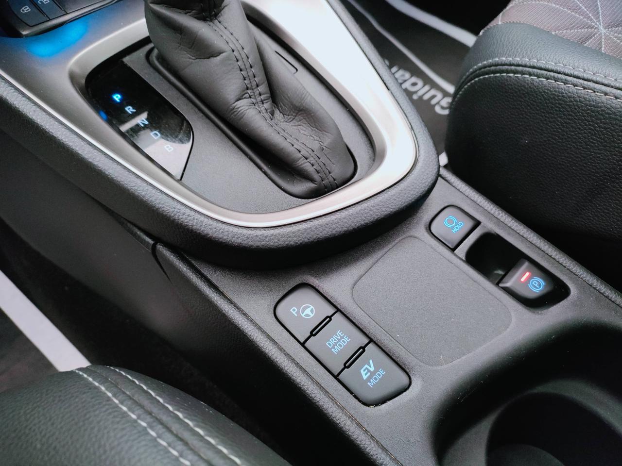 TOYOTA Yaris Cross - Yaris Cross 1.5h Lounge fwd 116cv e-cvt