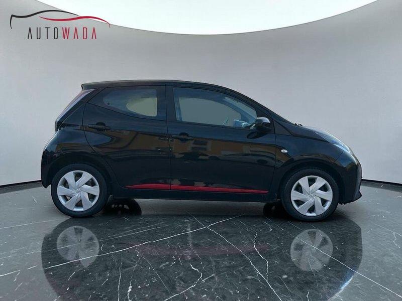 Toyota Aygo 1.0 VVT-i 69 CV 5 porte x-wave