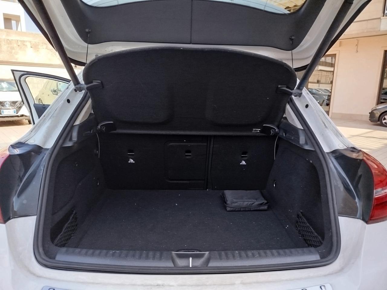 Mercedes-benz GLA 200 d Automatic 4Matic Premium Amg