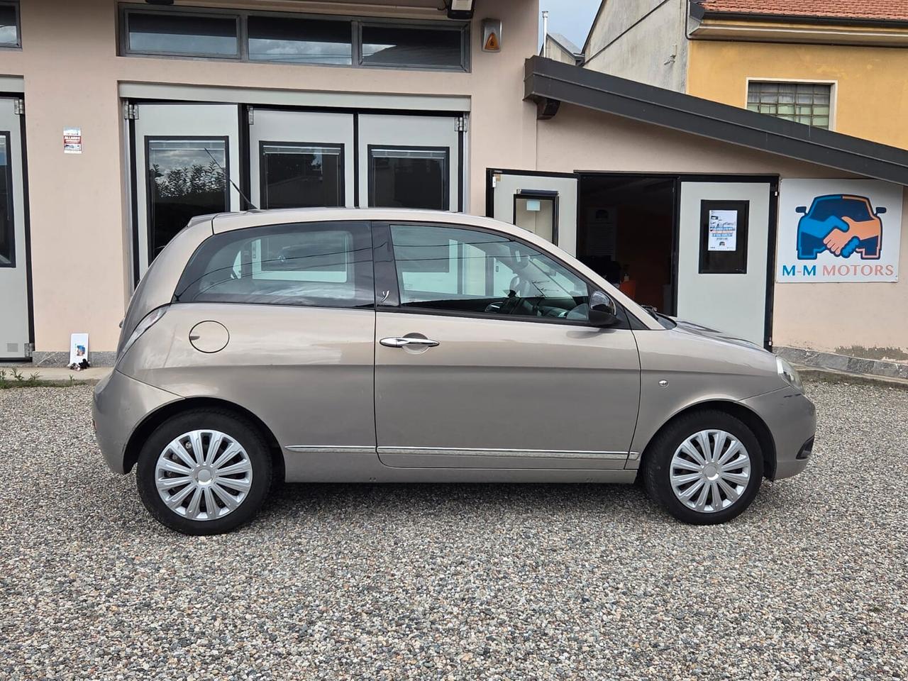 Lancia Ypsilon 1.2 69 CV PLATINUM 3 PORTE