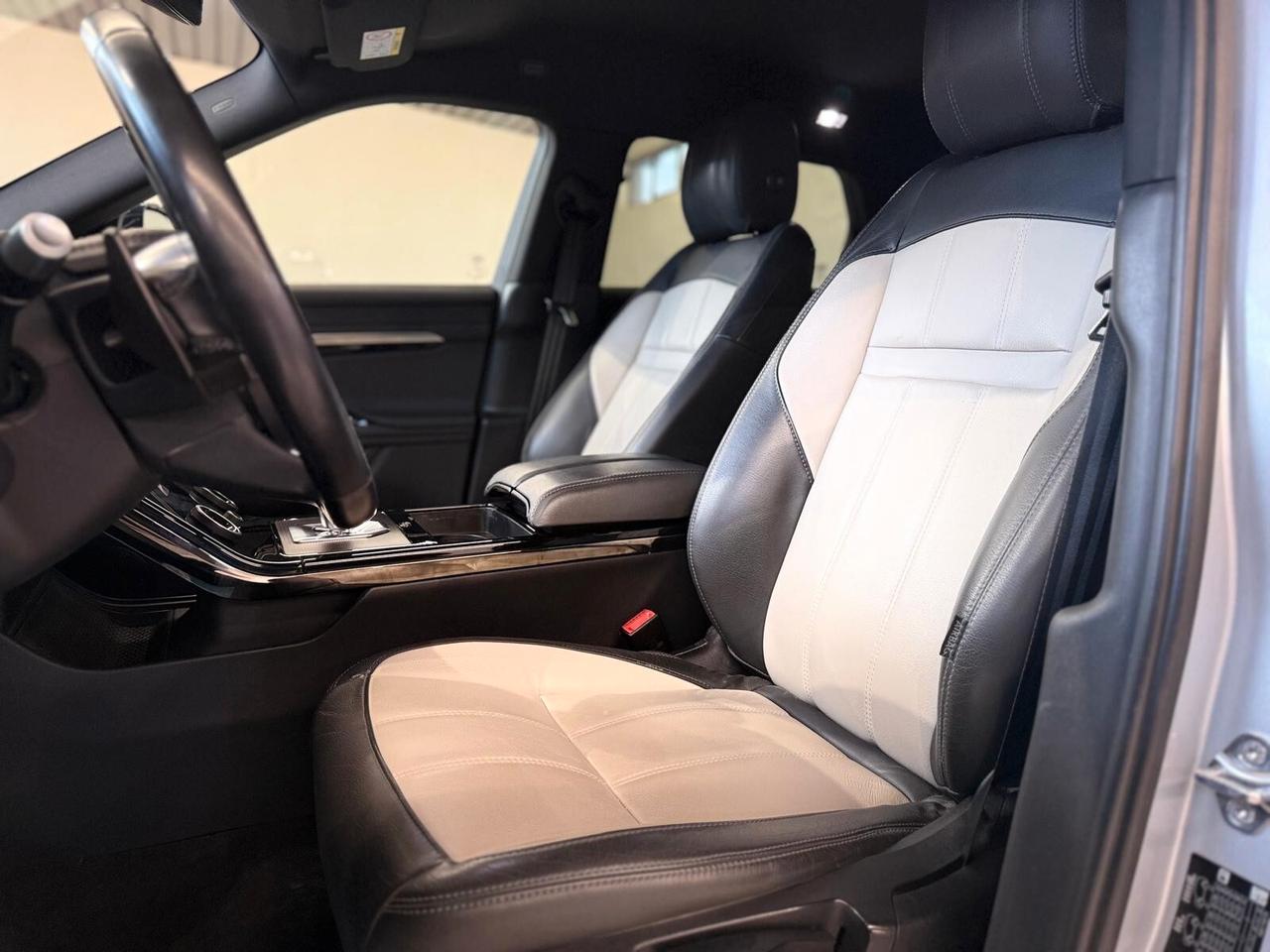 Land Rover Range Evoque 2.0D I4-L.Flw 150CV AWD Aut R-Dynamic HSE