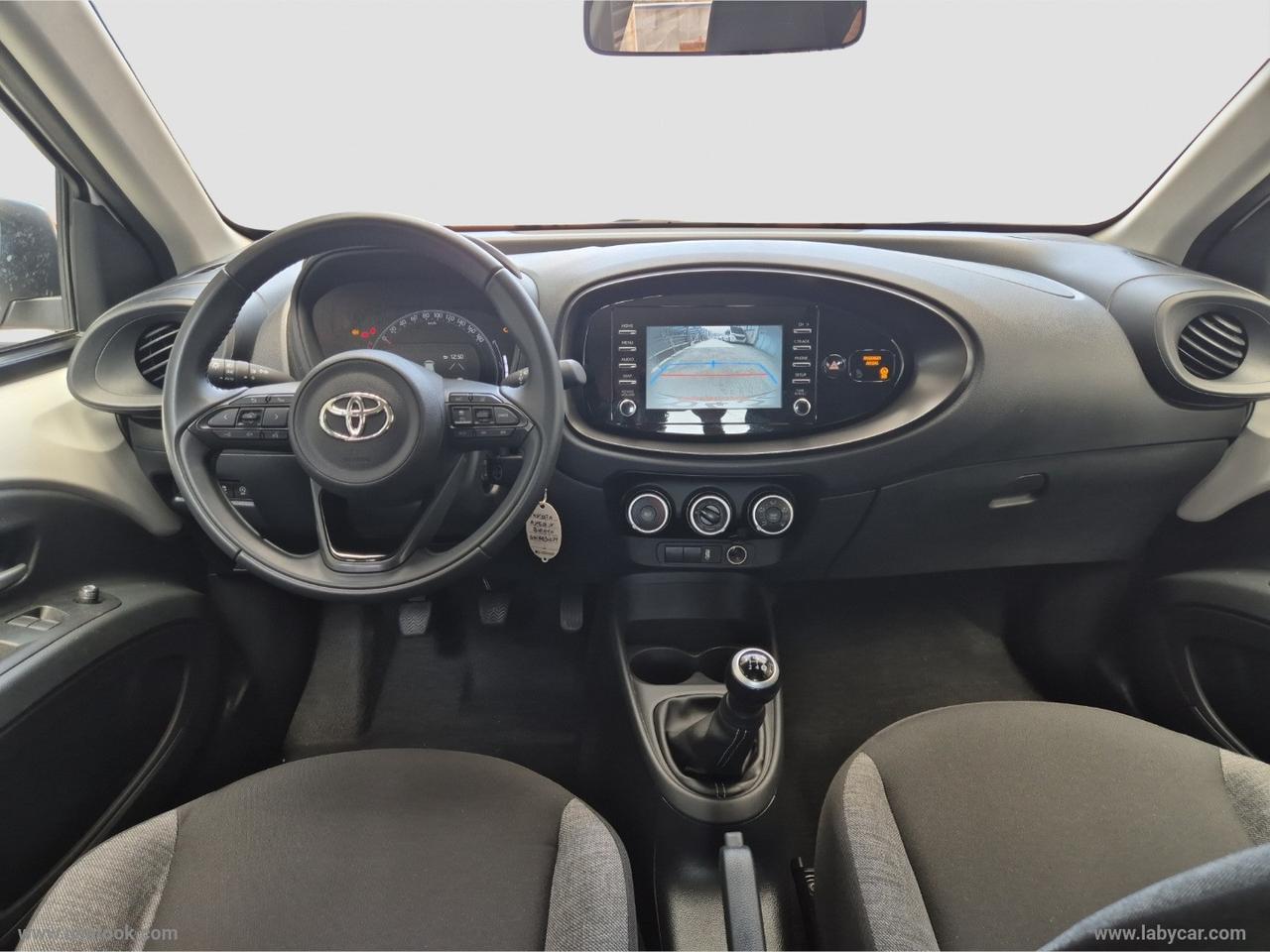 TOYOTA Aygo X 1.0 VVT-i 72 CV 5p. Active TUA A 14.950 € CON USATOOK PLUS