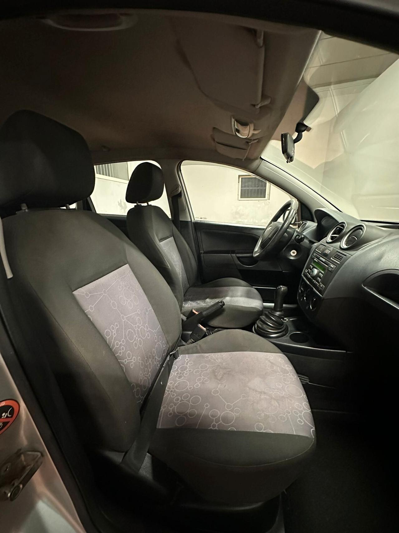 Ford Fiesta 1.4 TDCi 5p. Ghia