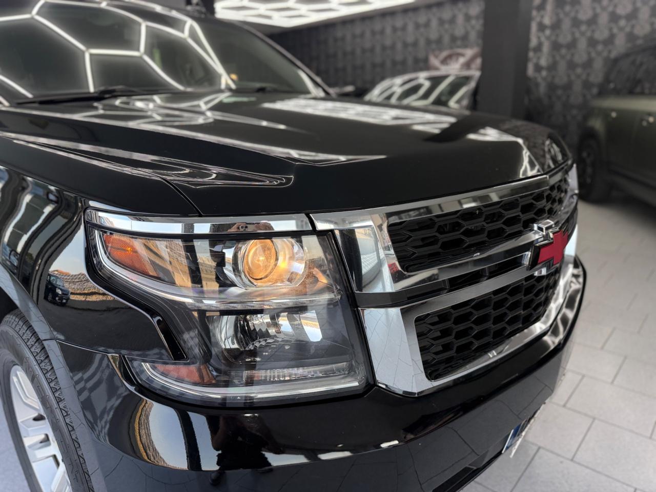 Chevrolet Suburban 5.3 340CV V8